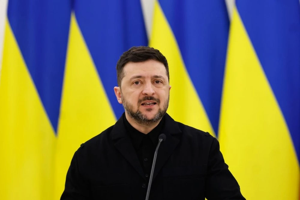 Украйна отрече удара по общежитие в Луганска област