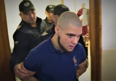Адвокат: Над хората, които са помагали на прокурорския син, е имало полицейски чадър