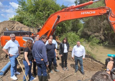 Държавата отпуска три вида помощ за пострадалите при наводненията