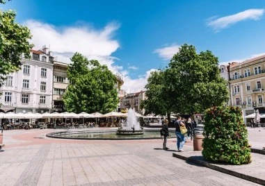 Градусите се вдигат още в Пловдив, времето ще остане нестабилно