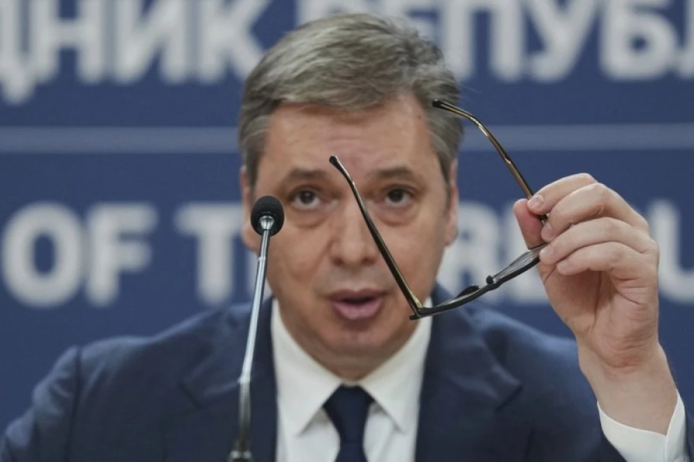 Сръбският президент заговори за своя оставка след протестите в Белград