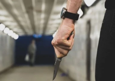 Син намушка баща си след скандал в Пазарджик, пострадалият е в тежко състояние