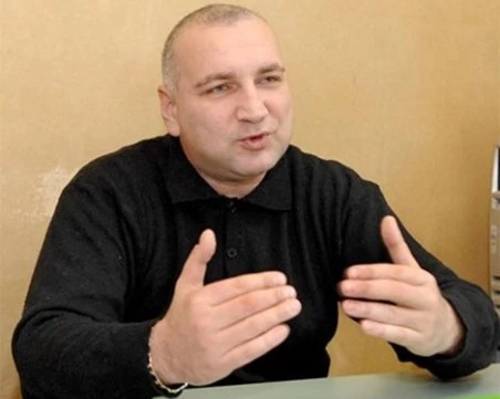 Мъжът, починал в катастрофата край Симитли, е топ криминалистът Илко Илиев