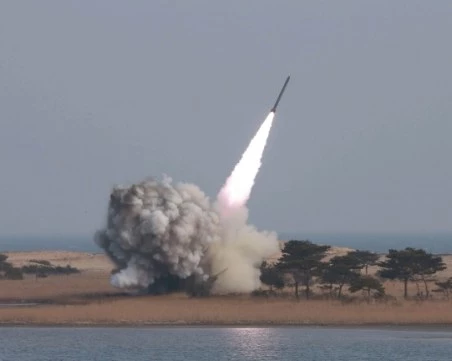 Северна Корея е изстреляла неидентифициран снаряд