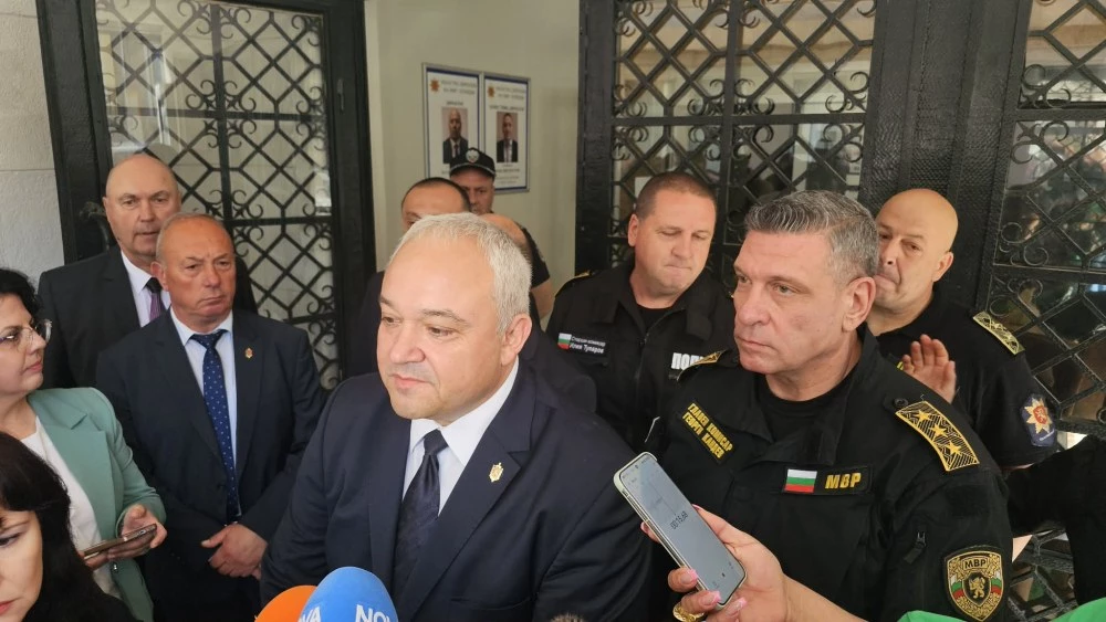 Кандев: Очакваме адв. Костова да даде данни за схемата в ГДНП 
