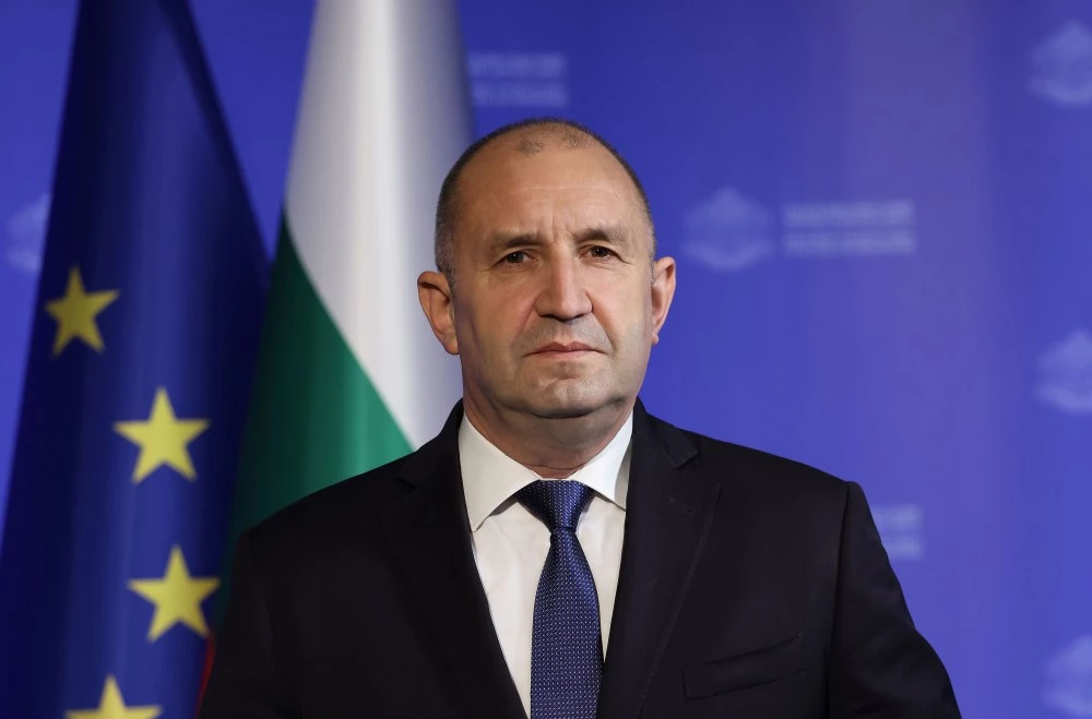 Румен Радев заминава за срещи в Париж и Брюксел