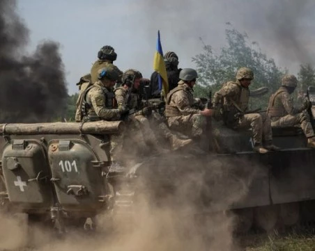 Украйна нанесе нови удари в Русия и окупираните територии, и двете страни съобщиха за жертви при атаки