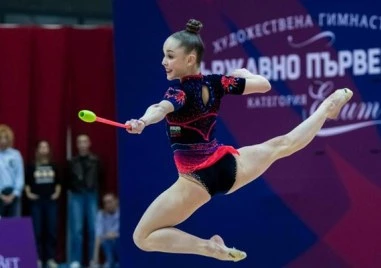 Успех! Стилияна Николова стана европейска шампионка на бухалки