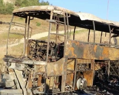 8 души загинаха в катастрофа с автобус в Турция, 33-ма са ранени ВИДЕО
