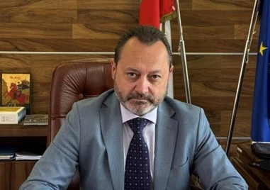 Бившият служебен министър Найденов два пъти опитал да уволни шефката на кадастъра във Варна