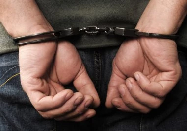 Заловиха криминално проявен след грабеж над жена в Пловдив