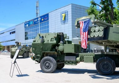 Илияна Йотова и министърът на отбраната идват днес в Панаира в Пловдив