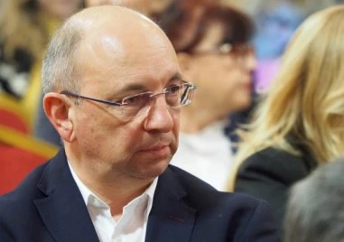 Николай Василев: България е много зле финансово от пет години насам