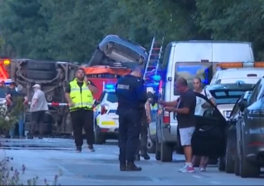 Гонка между две коли е причинила тежката катастрофа в София