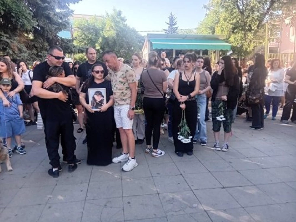 Очевидци: Между паданията на Димитър и Ивана има повече от 40 минути разлика
