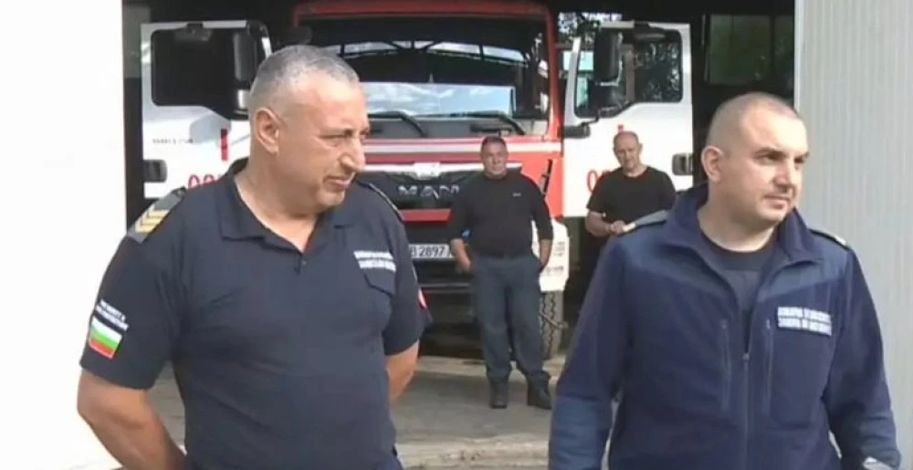 Пожарникарите от катастрофата на „Челопешко шосе