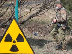 Руски дрон удари хранилище край Чернобил, нивата на радиация остават стабилни