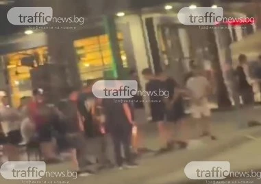 Напрежение в „Кючук Париж с десетки тийнейджъри: Тошо Куката в центъра на случилото се