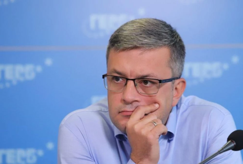Тома Биков: За пръв път виждам търговски вериги да рекламират промоциите си от МС
