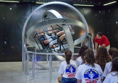Николай Василев заминава за престижния международен космически лагер Space Camp