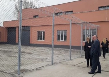 Самоуби се главният надзирател на затворническото общежитие в Дебелт