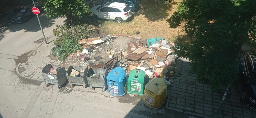 Сметище в центъра на Пловдив: Жители на „Каменица 1