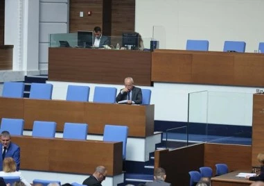 Парламентът реши: задлъжняваме с още до 3,8 млрд. евро