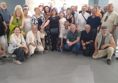 Първият випуск на пловдивската Художествена гимназия с първа обща изложба след 45 г.