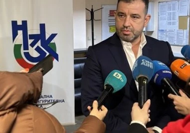 Пловдивчанинът Момчил Мавров, подуправител на НЗОК, също подаде оставка