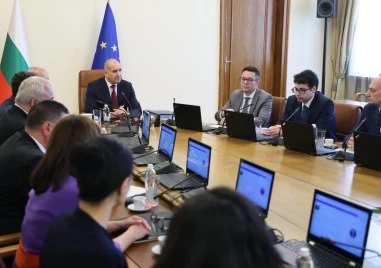 С рокади по върховете на НАП и разузнаването се заема правителството