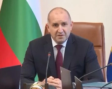 Румен Радев: Спираме наливане на пари във войната! Край на въоръжение за Украйна от България