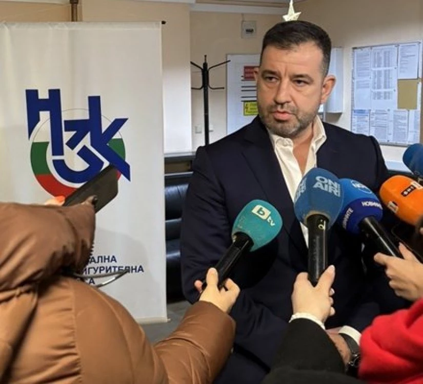 Пловдивчанинът Момчил Мавров, подуправител на НЗОК, също подаде оставка
