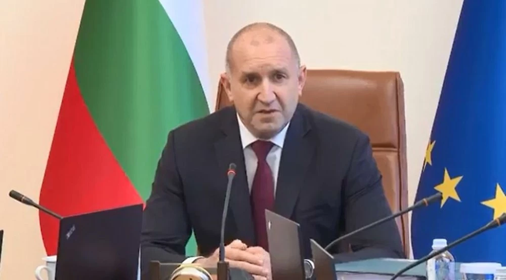 Румен Радев: Спираме наливане на пари във войната! Край на въоръжение за Украйна от България