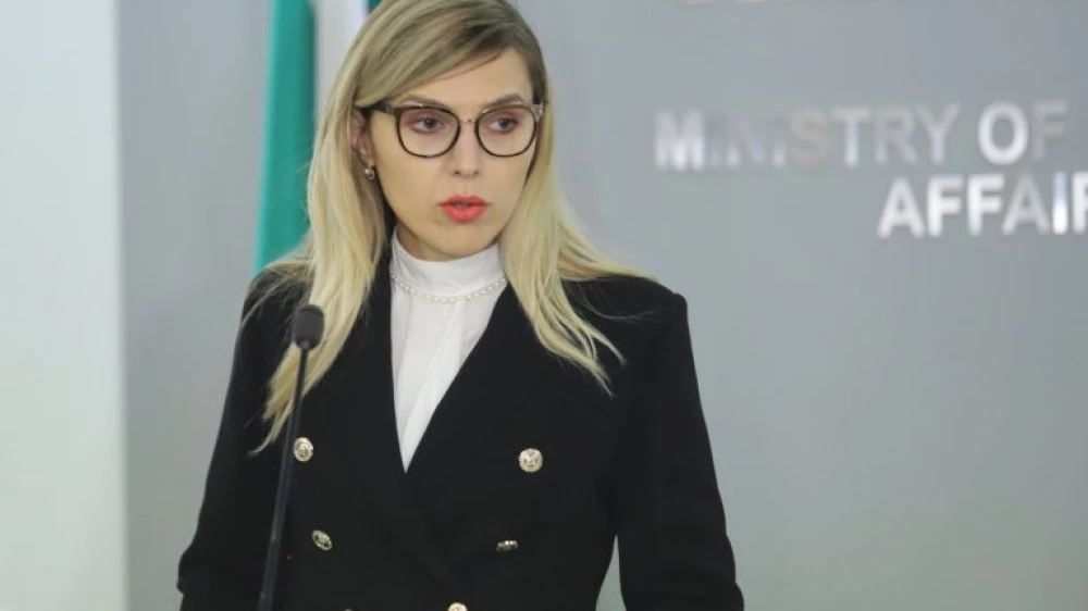 Външният министър: МС ще взима решение за всяка помощ за Украйна
