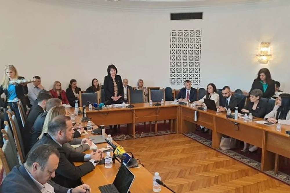 Правната комисия отвори пътя за съдебен контрол върху прокурорския арест до 72 часа, представител на адвокатурата се обяви против