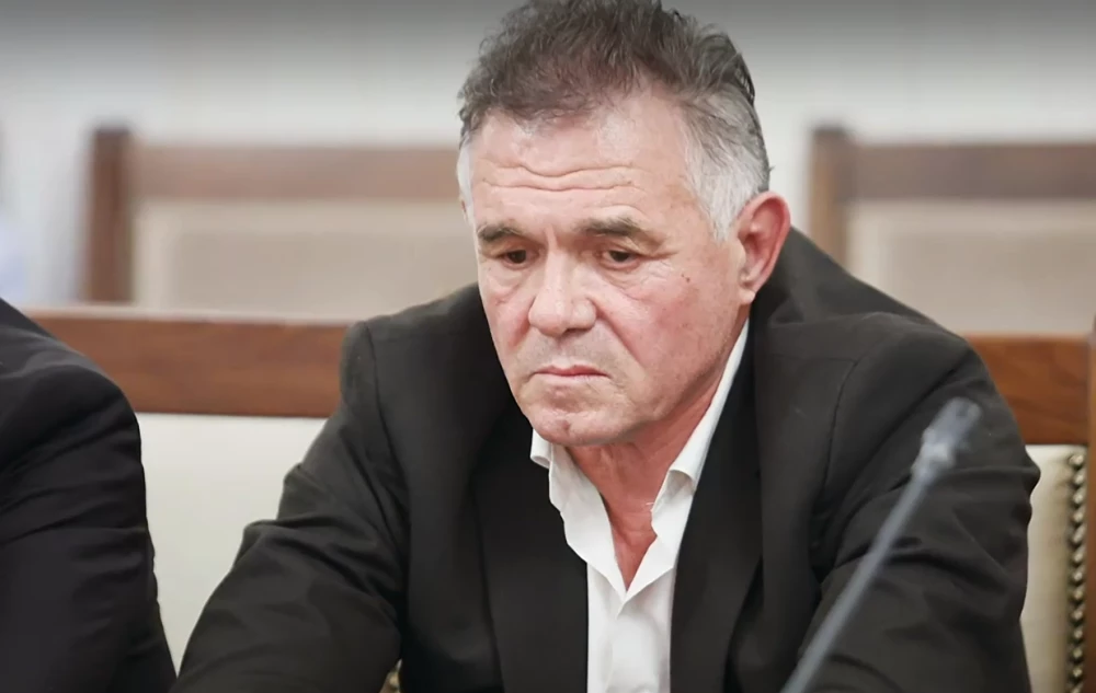 Скопие осъди македонския българин Драги Каров една година условно за коментар във Facebook