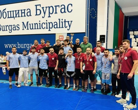 Борците на пловдивския клуб Тракиец с второ място в отборното класиране на Държавото в Бургас