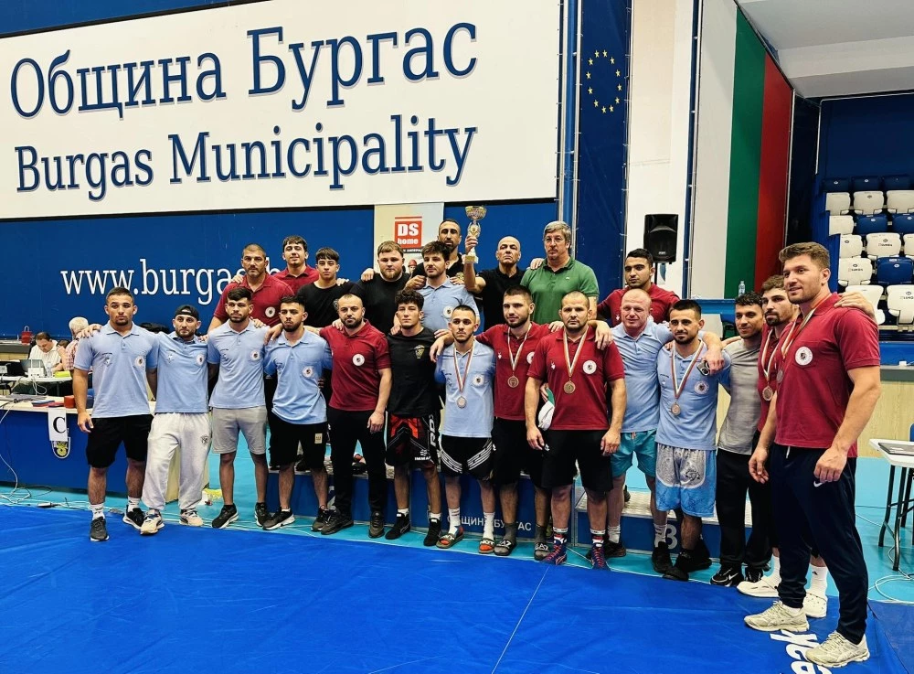 Борците на пловдивския клуб Тракиец с второ място в отборното класиране на Държавото в Бургас