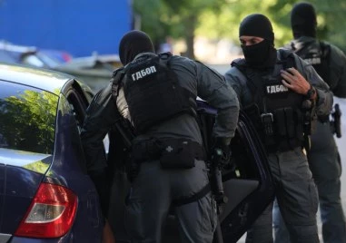 Повдигнаха обвинения на осем от бандата на Калашниците, засега, разследването продължава