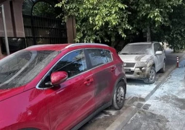 Извършителят който подпали два автомобила пред българското посолство в Скопие