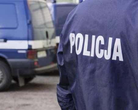 Откриха 32 новородени бебета, заровени в двора на полска патоложка