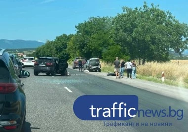 Пътнотранспортно произшествие между два леки автомобила е станало на 78