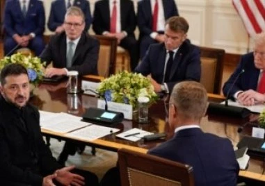 Украинският президент Володимир Зеленски и американският президент Доналд Тръмп се