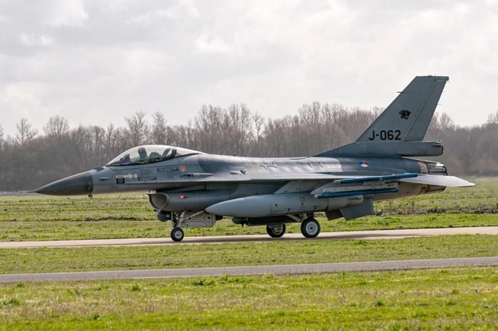 Българските F-16 за пръв път участваха в международно учение