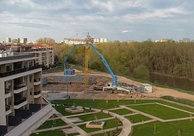 Кметът на Пловдив спря спорния строеж край Марица, изваждат техниката и работници от терена