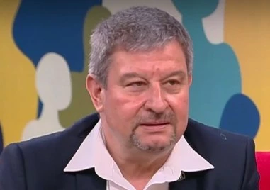 Юлиян Петров: Матурите след 4 и 10. клас създават излишен стрес за учениците