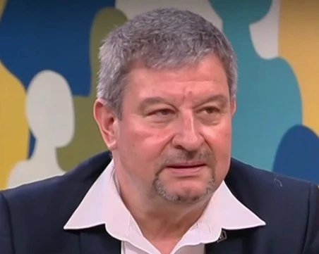 Юлиян Петров: Матурите след 4 и 10. клас създават излишен стрес за учениците