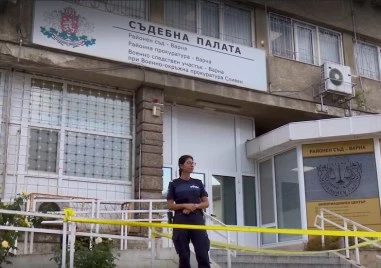 Евакуираха Районния съд във Варна след сигнал за бомба
