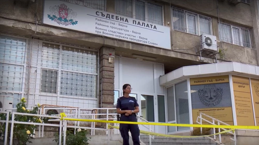 Евакуираха Районния съд във Варна след сигнал за бомба