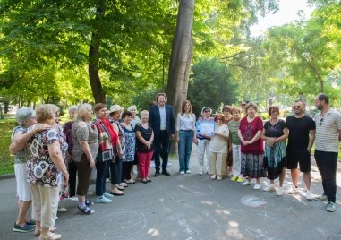 Спортуващи дами от Пловдив вдъхновяват гости от Италия и Северна Македония